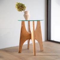 Zuiver Ronde Bijzettafel 'Kobe' Essenhout en glas, 45cm - thumbnail