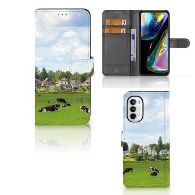 Motorola Moto G52 | Moto G82 | Telefoonhoesje | Met pasjeshouder | Koeien Motorola Moto G52 | Moto G82 | Telefoonhoesje | Met pasjeshouder | Koeien