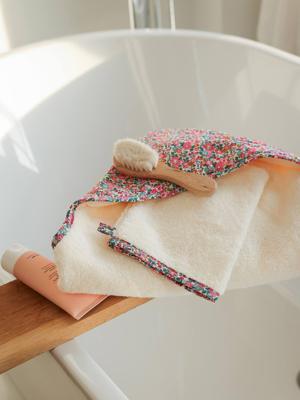 Cadeausets: badjas met omkeerbare capuchon en Liberty-handschoen ENVIE DE FRAISE wit