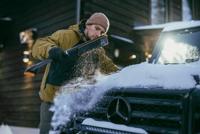 Fiskars X-serie Telescopische Sneeuwborstel en Ijskrabber voor de auto - 1078493 - thumbnail