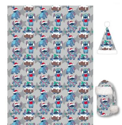Stitch fleece plaid met kerstmuts set 100 x 140 cm - polyester