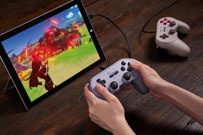 8BitDo Pro 2 Wired PS gamepad