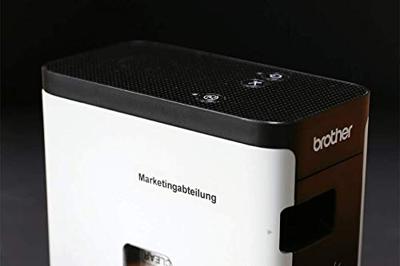 Brother TZe-S121 Labeltape extra sterk klevend Tapekleur: Transparant Tekstkleur: Zwart 9 mm 8 m