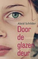 Door de glazen deur (Paperback) - thumbnail