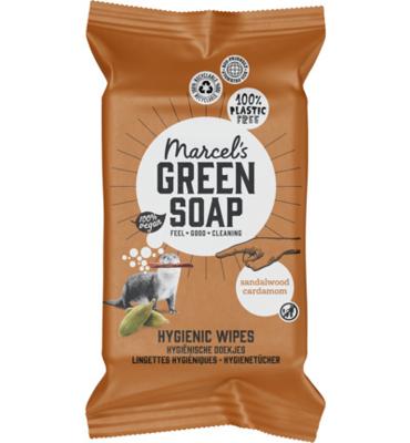 Marcel's Green Soap Cleansing wipes sandelhout & kardemom 60 Stuks