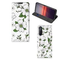 Sony Xperia 5 II Smart Cover Dogwood Flowers - thumbnail