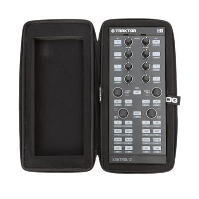 UDG UDG Creator NI Kontrol F1/X1/Z1 hardcase black MK2