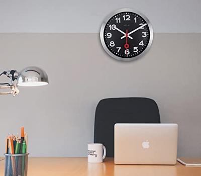 NeXtime NE-3999ARZW Wandklok Dia. 35 Cm, Geborsteld Aluminium, 'Station' NeXtime NE-3999ARZW Wandklok Dia. 35 Cm, Geborsteld Aluminium, 'Station'