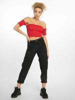 Urban Classics / top Cold Shoulder Smoke Cropped in rood - thumbnail