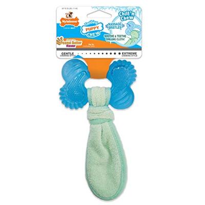 Nylabone puppy freezer bone with wash cloth pindakaassmaak