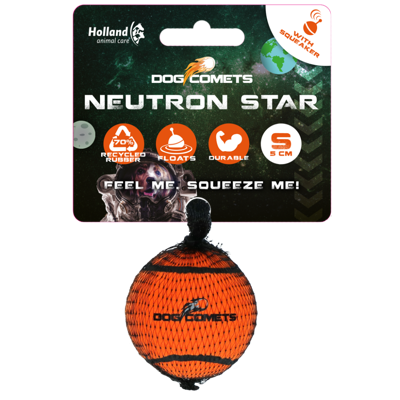 Dog comets Neutron Star Tennisbal met pieper S Oranje 1st