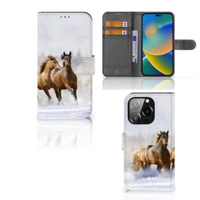 iPhone 14 Pro | Telefoonhoesje | Met pasjeshouder | Paarden