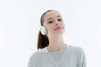 Philips UpBeat TAUH202WT draadloze hoofdtelefoon wit - On-ear koptelefoon - thumbnail