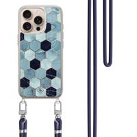 iPhone 16 Pro Max hoesje met donkerblauw koord - Blue cubes - thumbnail