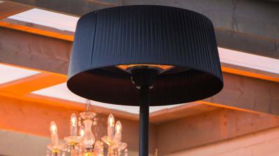 Artix 2100 watt staande terrasverwarmer zwart Artix 2100 watt staande terrasverwarmer zwart