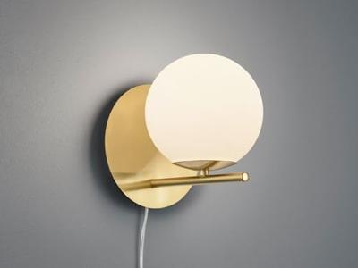 Trio MuurlampPure goud met wit glas - 202000108