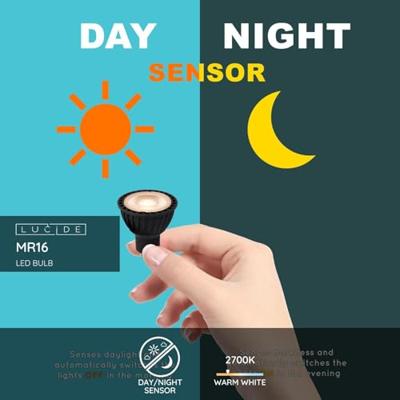 Lucide MR16 - Led lamp - Ø 5 cm - LED - GU10 - 1x5W 2700K - Dag/nacht sensor - Zwart Lucide MR16 - Led lamp - Ø 5 cm - LED - GU10 - 1x5W 2700K - Dag/nacht sensor - Zwart