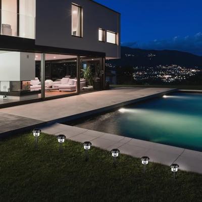 ALESIA Lot van 8 zonnebakens - koudwitte LED ALESIA Lot van 8 zonnebakens - koudwitte LED