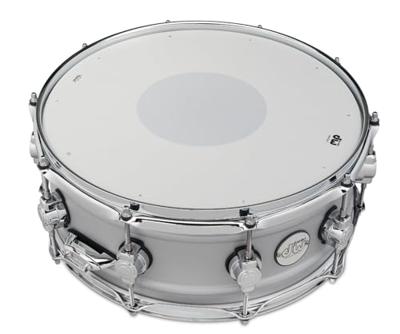 DW Drums DDSD5514MACR Design Series Aluminum 14 x 5.5 inch snaredrum DW Drums DDSD5514MACR Design Series Aluminum 14 x 5.5 inch snaredrum