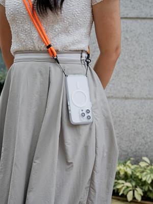 Catalyst Influence Case with MagSafe iPhone 16 Pro Clear