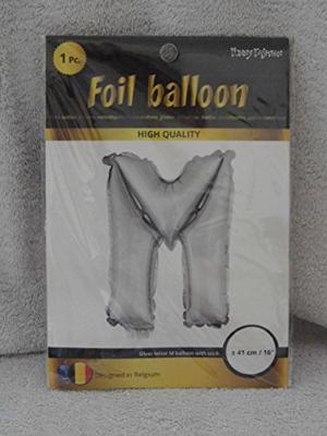 Folieballon zilver letter &apos;M&apos; met rietje