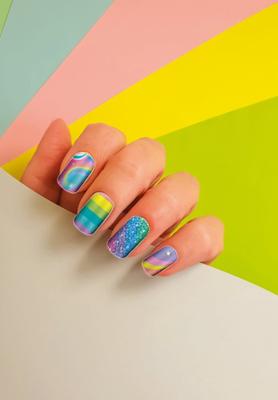 Clementoni crazy chic press & go nagels - regenboog