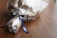 Labeltape textiel ongelamineerd Brother TZe, TZ TZe-R234 Tapekleur: Wit Tekstkleur:Goud 12 mm 4 m - thumbnail