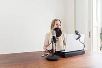 Trust GXT 252 Emita - USB Studio Microfoon met Popfilter - Windows/ Playstation 5 - thumbnail