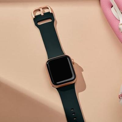 Soft siliconen bandje met gespsluiting - Donkergroen - Geschikt voor Apple Watch 44mm / 45mm / 46mm / 49mm