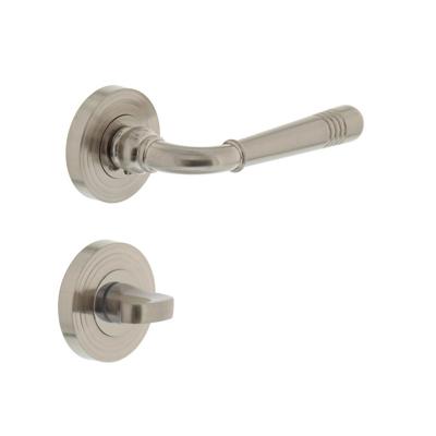 Deurkruk 1725 Emily op rond rozet 7mm nokken met WC8mm chroom nikkel mat Deurkruk 1725 Emily op rond rozet 7mm nokken met WC8mm chroom nikkel mat