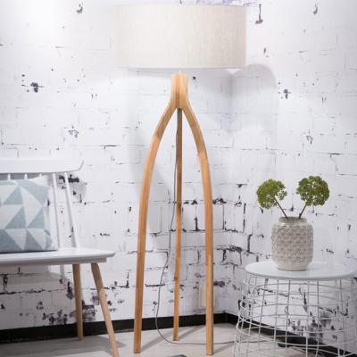 Good&Mojo Vloerlamp 'Annapurna' Bamboe en Eco linnen, kleur Beige Good&Mojo Vloerlamp 'Annapurna' Bamboe en Eco linnen, kleur Beige