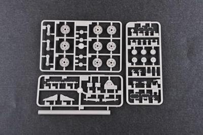 Trumpeter 1/35 Soviet T-II0 Heavy Tank Military Model Kit Trumpeter 1/35 Soviet T-II0 Heavy Tank Military Model Kit
