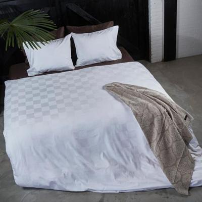 Dommelin Dekbedovertrek Quadra Wit Dommelin Dekbedovertrek Quadra Wit