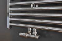 Radiator Onderblok Wiesbaden Haaks Chroom Links (Voor midden aansluiting) - thumbnail