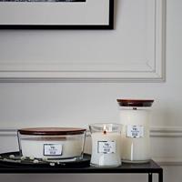 Geurkaars Woodwick Core Large White Teak 609 g - thumbnail