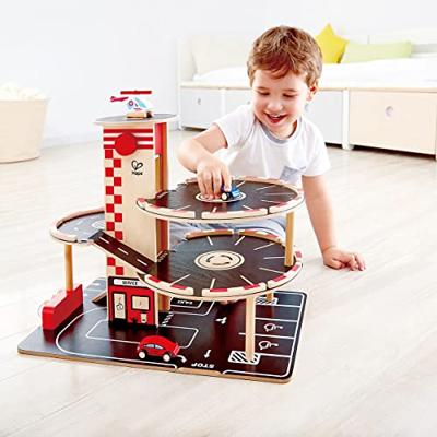 Hape park & go garage