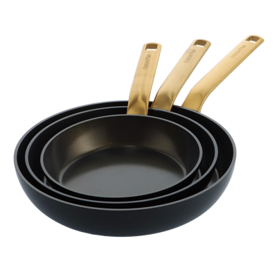 One Five Black set 3-delige met matgouden handgrepen One Five Black set 3-delige met matgouden handgrepen