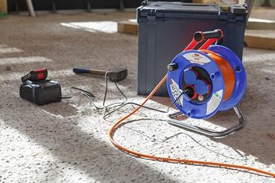 Brennenstuhl 1218740 Kabelhaspel 25 m Oranje Randaarde stekker Brennenstuhl 1218740 Kabelhaspel 25 m Oranje Randaarde stekker