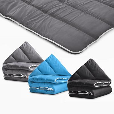 Lazy Dekbed - zwart/blauw. Dekbed en overtrek in 1, 240x200 dekbed zonder overtrek. 2-in-1 dekbed, kleur zwart/blauw