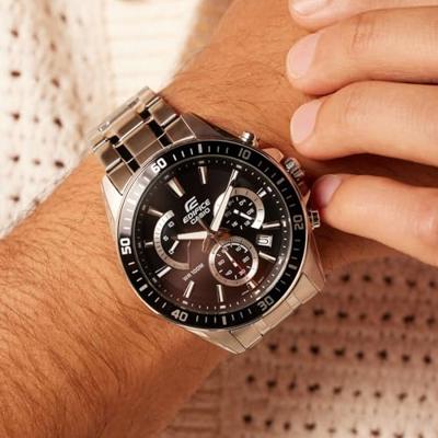 Casio EFR-552D-1AVUEF Horloge Chronograaf (l x b x h) 53 x 47 x 12.3 mm Zilver Materiaal (behuizing): RVS Materiaal (armband): RVS