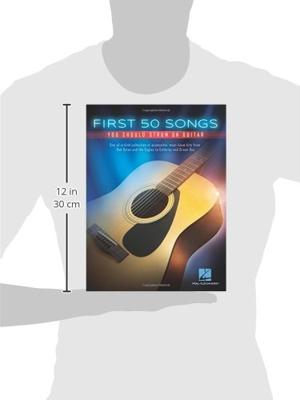 Hal Leonard First 50 Songs You Should Strum on Guitar songboek voor gitaar