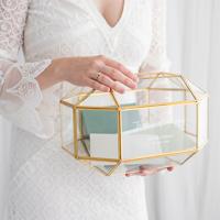 Glazen enveloppendoos geometrisch met namen modern - thumbnail