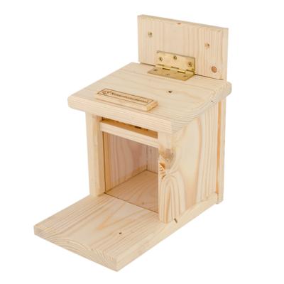 Natuurmonument eekhoorn voederhuisje