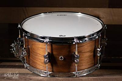 PDP Drums PDSN6514MWNS Maple/Walnut 14 x 6.5 inch snaredrum PDP Drums PDSN6514MWNS Maple/Walnut 14 x 6.5 inch snaredrum