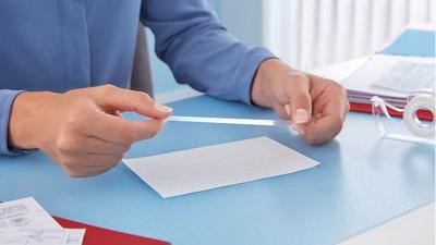 Tesafilm Double-Sided, ft 7,5 m x 12 mm, blister van 2 stuks Tesafilm Double-Sided, ft 7,5 m x 12 mm, blister van 2 stuks