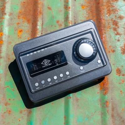 Decksaver Universal Audio Apollo Solo And Arrow - thumbnail
