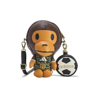 adidas x BAPE Milo Schoudertas Bruin