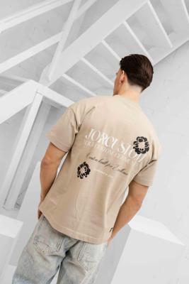 Jorcustom Flowers T-Shirt Heren Beige - Maat S - Kleur: Beige | Soccerfanshop Jorcustom Flowers T-Shirt Heren Beige - Maat S - Kleur: Beige | Soccerfanshop