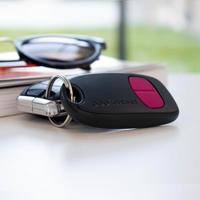 2-kanaals afstandsbediening - SCS SENTINEL - SimplyControl - Fuchsia, bereik 40m, frequentie 433,92 MHz, CR2032 lithiumbatterij inbegrepen - thumbnail