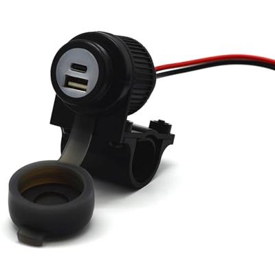 Albrecht Motorrad Duo USB A+C Steckdose QC3.0 12-24 Volt Motorfiets Duo USB A+C stopcontact QC3.0 12-24 volt Stroombelasting (max.): 2 A Dubbel USB-stopcontact